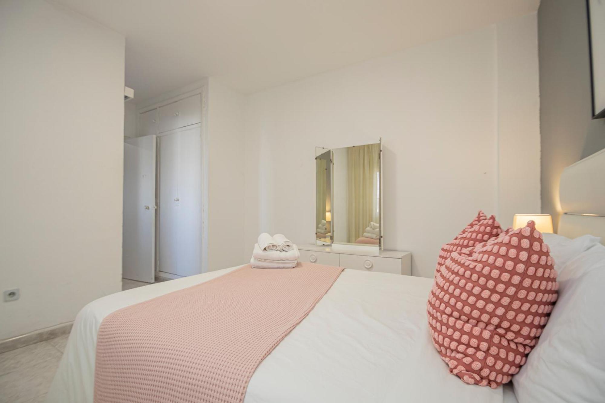 Apartament Perfect Getaway In Triana - 15M Walk Giralda Sewilla Zewnętrze zdjęcie